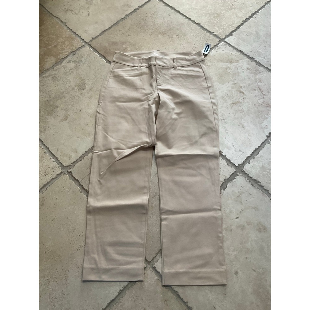NWT Old Navy Khaki Mid-Rise Straight Leg‎ Pixie Pant - women's 4P